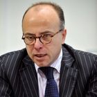 Description : Jamais je n'ai été confronté à autant de difficultés pour accomplir une mission d'information parlementaire', a déploré mercredi Bernard Cazeneuve, député-maire de Cherbourg, lors d'une conférence de presse.